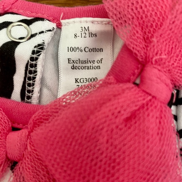 Babyrageous | zebra print with pink tulle accents - Picture 3 of 4